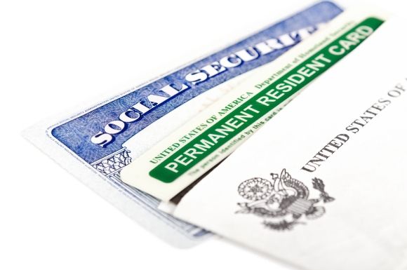 HOW TO GET A GREEN CARD THROUGH A JOB OFFER